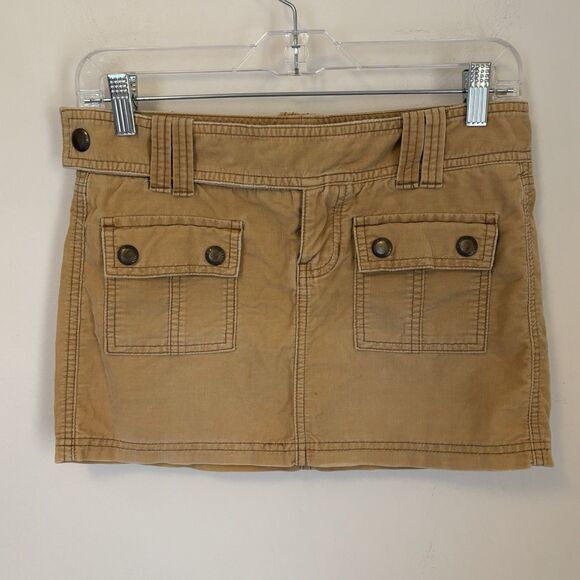 Abercrombie & Fitch Dresses & Skirts - Abercrombie & Fitch Vintage Y2K Tan Corduroy Mini Micro Skirt 0 Low Rise Preppy